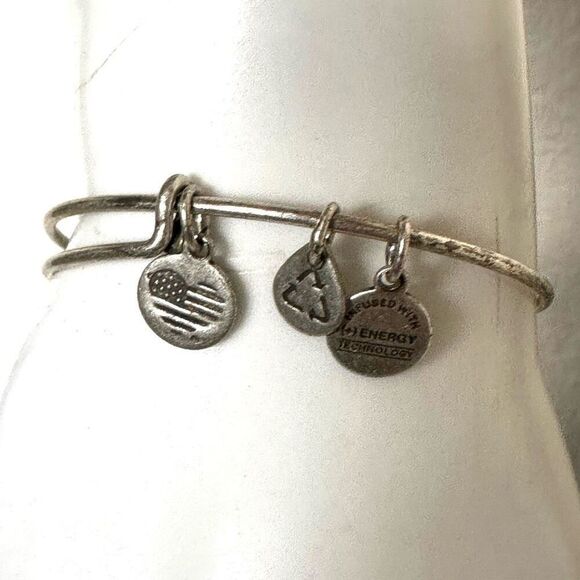 Alex and Ani silver tone heart locket bangle bracelet - Picture 3 of 8